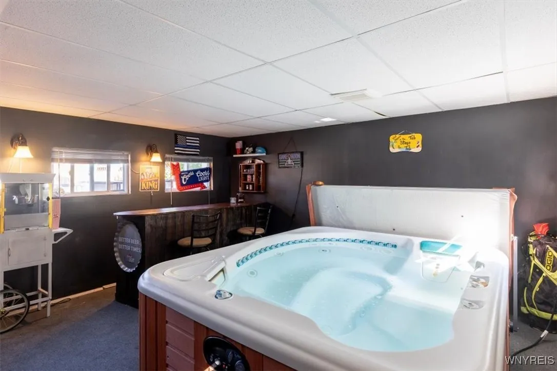 258 85th Street, Niagara Falls, New York 14304, Niagara Falls, New York 14304, 3 Bedrooms Bedrooms, 6 Rooms Rooms,1 BathroomBathrooms,Residential,Closed,258 85th Street, Niagara Falls, New York 14304,0,B1630218