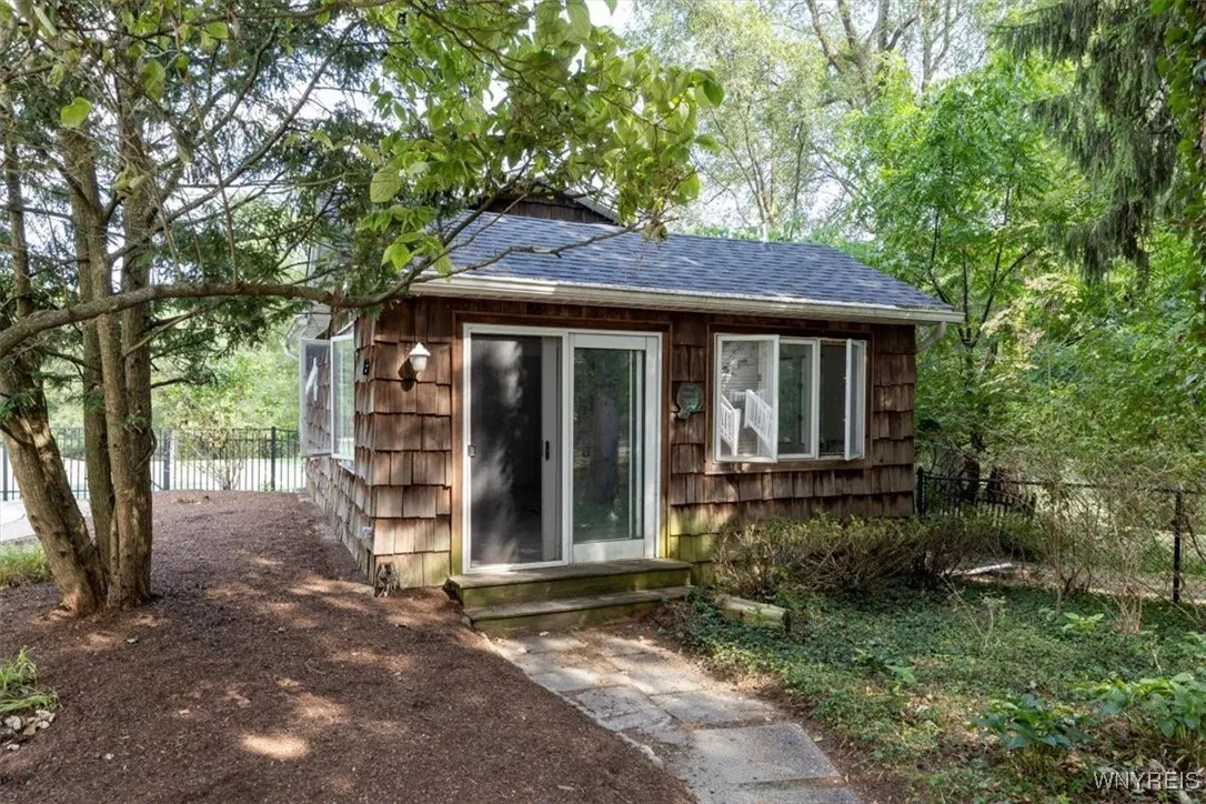 5119 Shimerville Road, Clarence, New York 14031, Clarence, New York 14031, 5 Bedrooms Bedrooms, 10 Rooms Rooms,5 BathroomsBathrooms,Residential,For Sale,5119 Shimerville Road, Clarence, New York 14031,B1631082