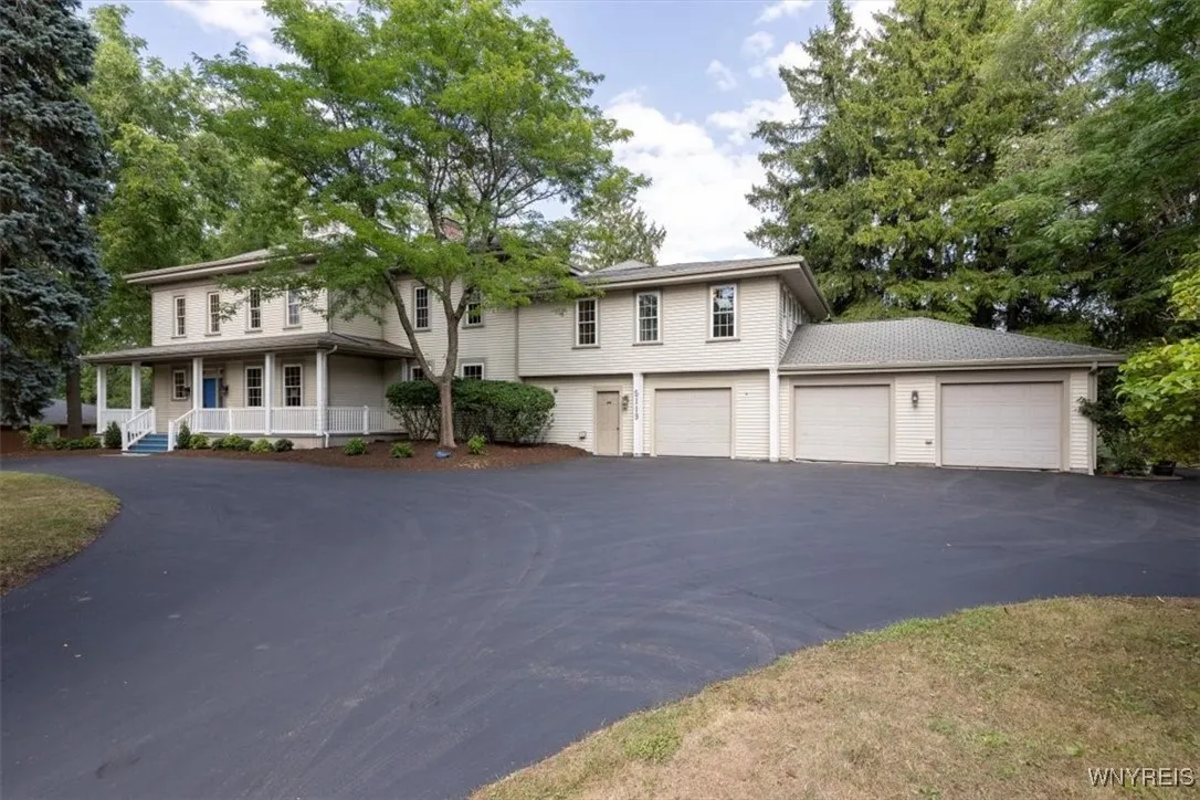 5119 Shimerville Road, Clarence, New York 14031, Clarence, New York 14031, 5 Bedrooms Bedrooms, 10 Rooms Rooms,5 BathroomsBathrooms,Residential,For Sale,5119 Shimerville Road, Clarence, New York 14031,B1631082