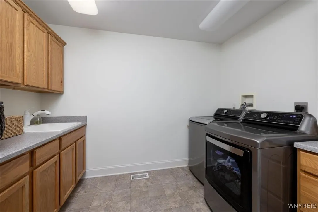 2nd floor laundry