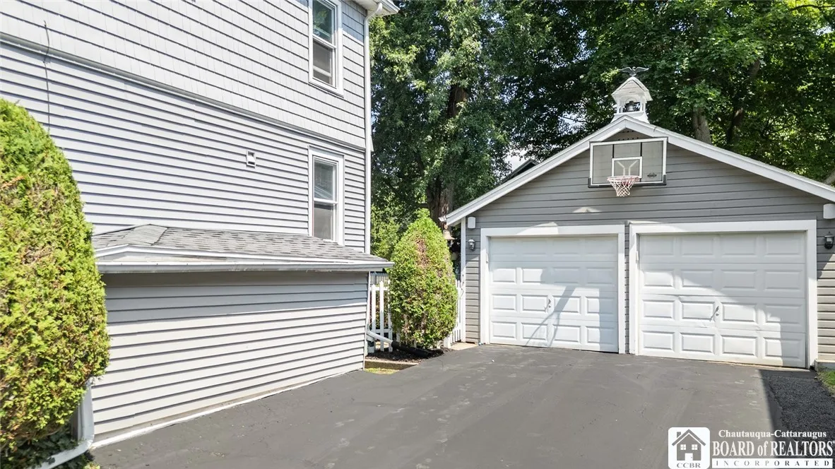 63 Newton Street, Pomfret, New York 14063, Pomfret, New York 14063, 4 Bedrooms Bedrooms, 10 Rooms Rooms,2 BathroomsBathrooms,Residential,Closed,63 Newton Street, Pomfret, New York 14063,0,R1631169