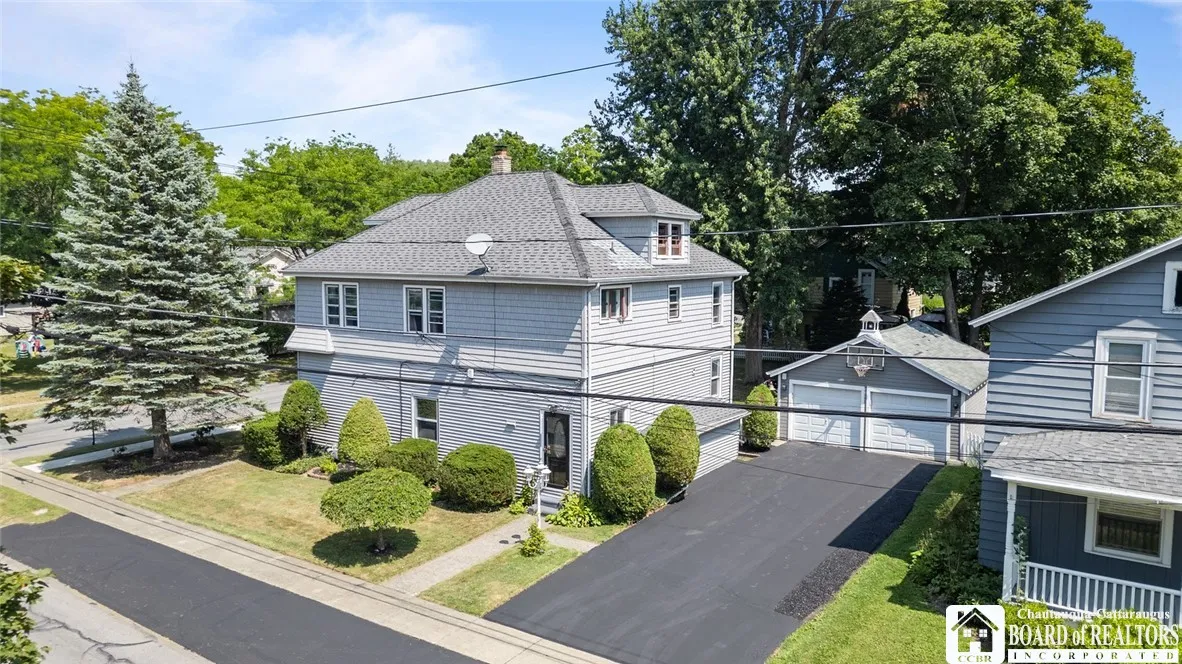 63 Newton Street, Pomfret, New York 14063, Pomfret, New York 14063, 4 Bedrooms Bedrooms, 10 Rooms Rooms,2 BathroomsBathrooms,Residential,Closed,63 Newton Street, Pomfret, New York 14063,0,R1631169