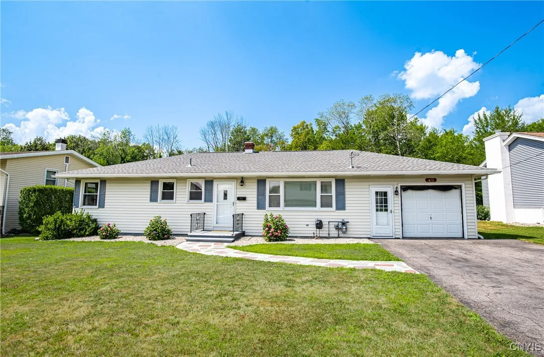 459 Elmdale Avenue, Utica, New York 13502, Utica, New York 13502, 3 Bedrooms Bedrooms, 6 Rooms Rooms,2 BathroomsBathrooms,Residential,Closed,459 Elmdale Avenue, Utica, New York 13502,0,S1631167