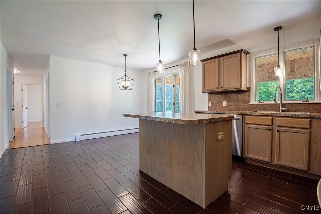 459 Elmdale Avenue, Utica, New York 13502, Utica, New York 13502, 3 Bedrooms Bedrooms, 6 Rooms Rooms,2 BathroomsBathrooms,Residential,Closed,459 Elmdale Avenue, Utica, New York 13502,0,S1631167