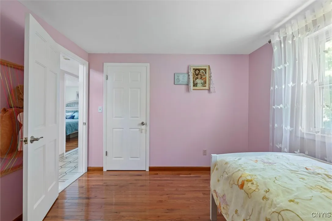 415 Kimberly Drive East, Geddes, New York 13219, Geddes, New York 13219, 5 Bedrooms Bedrooms, 11 Rooms Rooms,2 BathroomsBathrooms,Residential,Closed,415 Kimberly Drive East, Geddes, New York 13219,0,S1631181