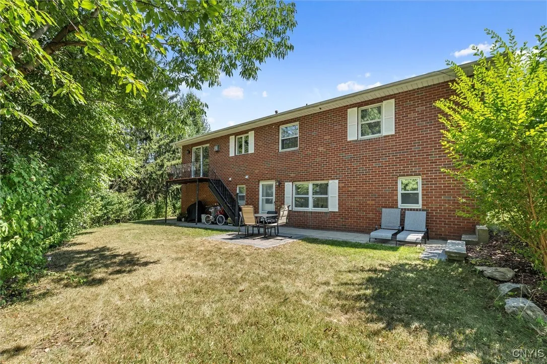 415 Kimberly Drive East, Geddes, New York 13219, Geddes, New York 13219, 5 Bedrooms Bedrooms, 11 Rooms Rooms,2 BathroomsBathrooms,Residential,Closed,415 Kimberly Drive East, Geddes, New York 13219,0,S1631181