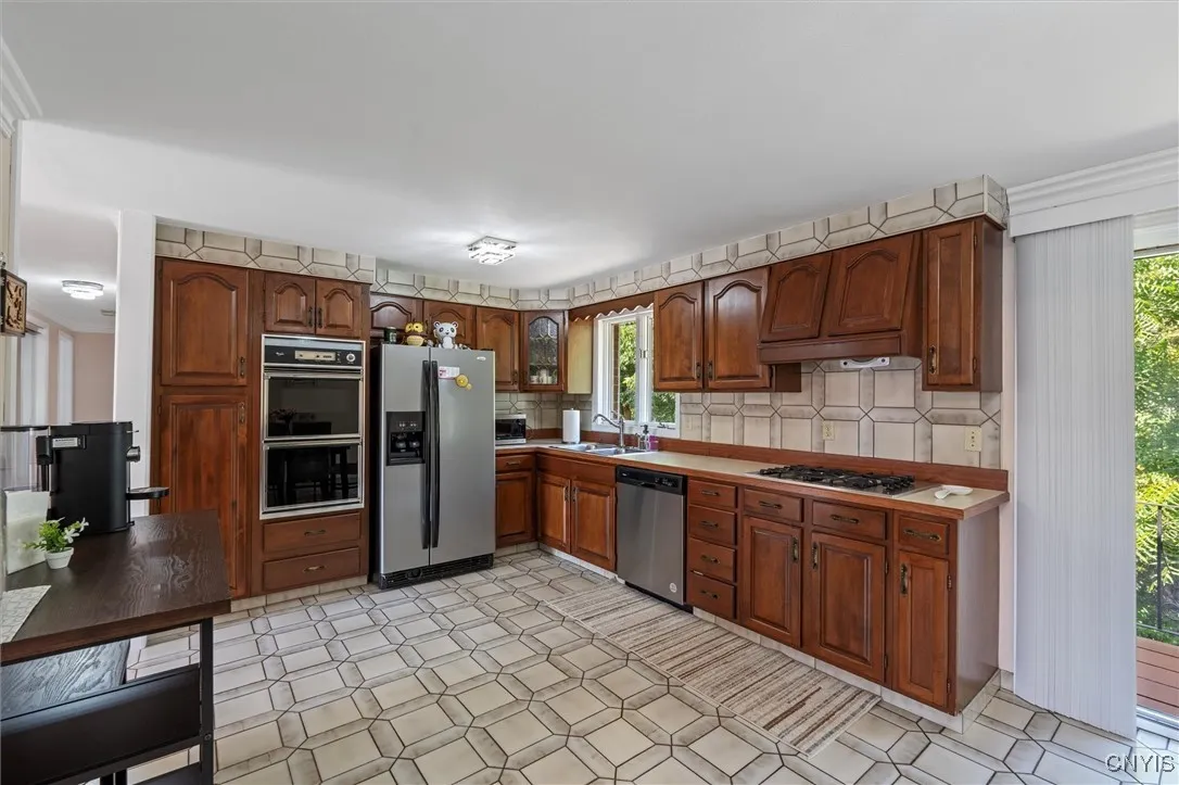 415 Kimberly Drive East, Geddes, New York 13219, Geddes, New York 13219, 5 Bedrooms Bedrooms, 11 Rooms Rooms,2 BathroomsBathrooms,Residential,Closed,415 Kimberly Drive East, Geddes, New York 13219,0,S1631181