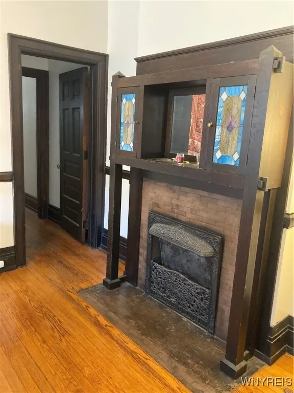 44 North Pearl Street 5, Buffalo, New York 14202, Buffalo, New York 14202, 3 Bedrooms Bedrooms, 7 Rooms Rooms,1 BathroomBathrooms,Residential Lease,For Rent,44 North Pearl Street 5, Buffalo, New York 14202,B1631220