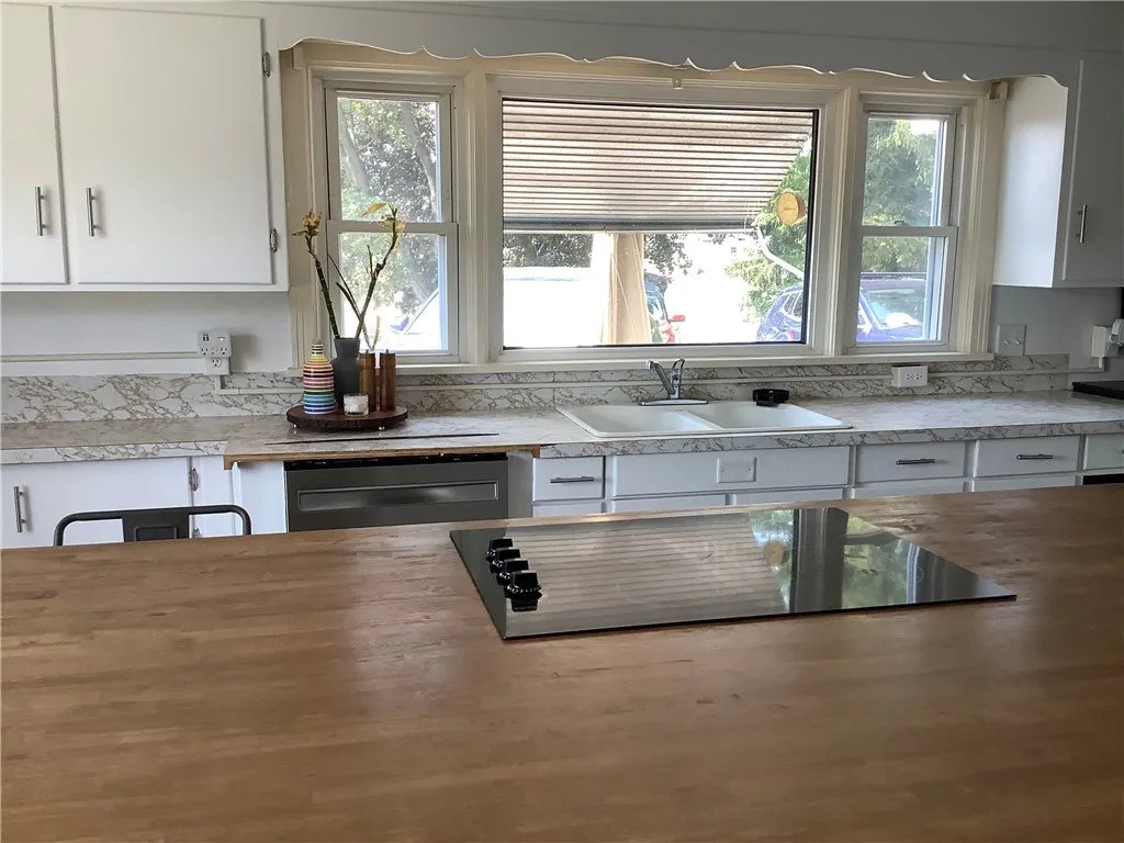 10 Fairlawn Drive, Horseheads, New York 14845, Horseheads, New York 14845, 3 Bedrooms Bedrooms, 5 Rooms Rooms,2 BathroomsBathrooms,Residential,For Sale,10 Fairlawn Drive, Horseheads, New York 14845,0,R1631231