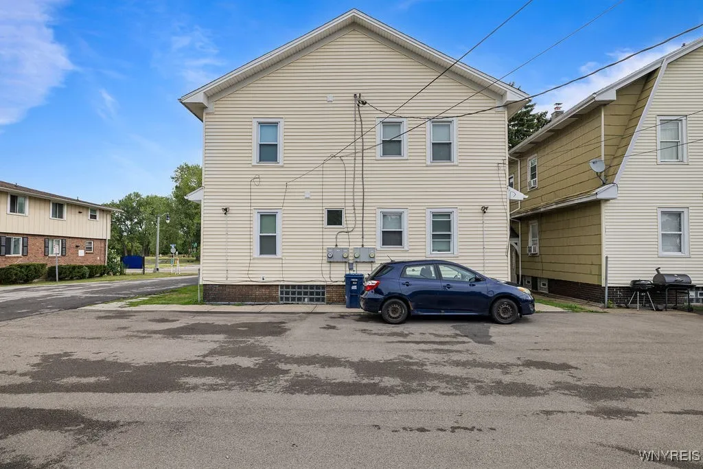 PARKING 1697-1699