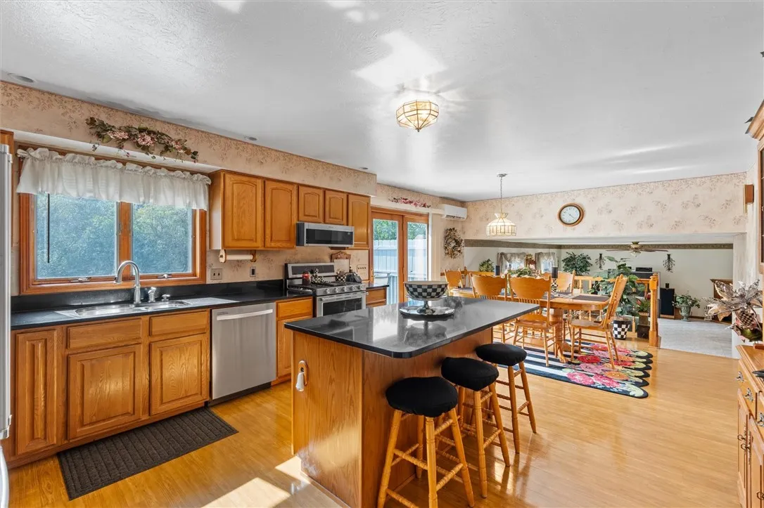 3 Meadow Lane, Owasco, New York 13021, Owasco, New York 13021, 4 Bedrooms Bedrooms, 7 Rooms Rooms,3 BathroomsBathrooms,Residential,Closed,3 Meadow Lane, Owasco, New York 13021,0,R1627726