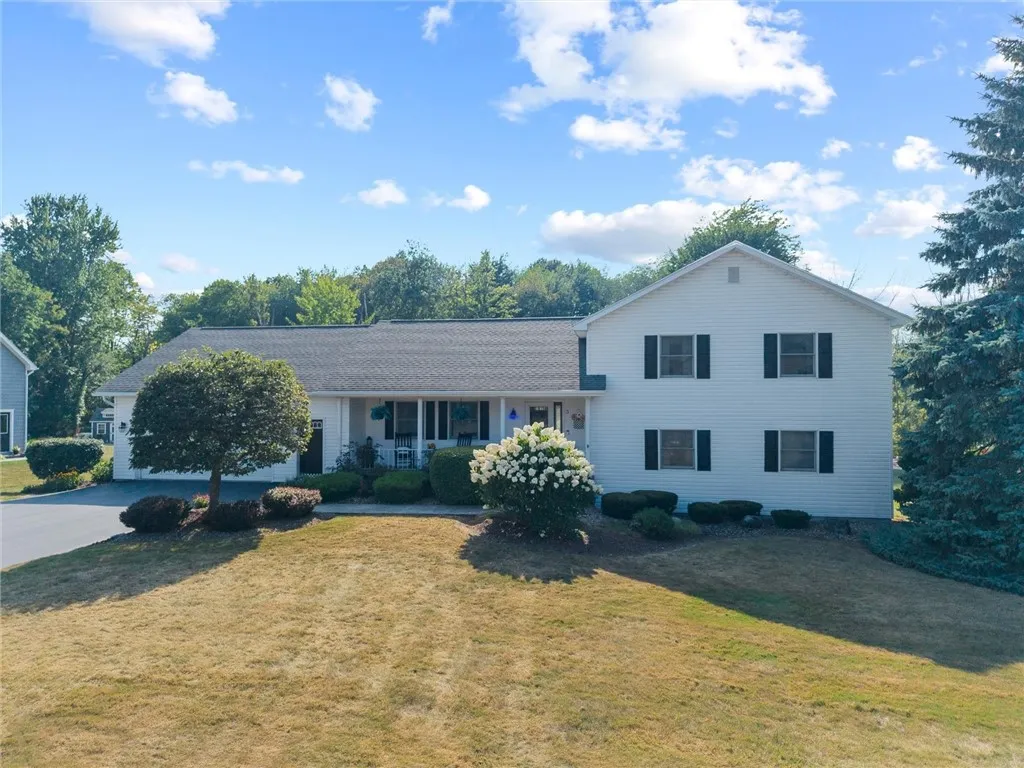 3 Meadow Lane, Owasco, New York 13021, Owasco, New York 13021, 4 Bedrooms Bedrooms, 7 Rooms Rooms,3 BathroomsBathrooms,Residential,Closed,3 Meadow Lane, Owasco, New York 13021,0,R1627726