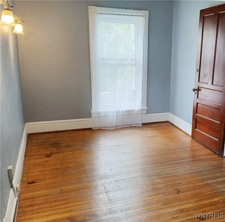 638 West Ferry Circle W, Buffalo, New York 14222, Buffalo, New York 14222, 7 Bedrooms Bedrooms, 17 Rooms Rooms,3 BathroomsBathrooms,Residential,For Sale,638 West Ferry Circle W, Buffalo, New York 14222,0,B1631023