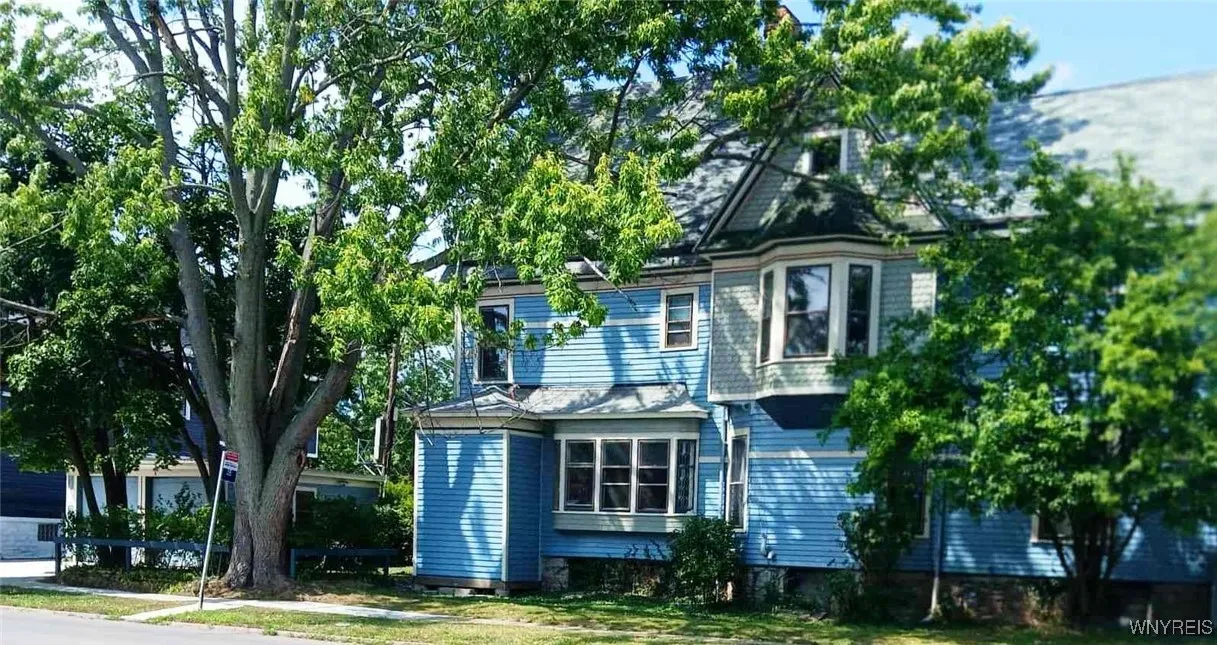 638 West Ferry Circle W, Buffalo, New York 14222, Buffalo, New York 14222, 7 Bedrooms Bedrooms, 17 Rooms Rooms,3 BathroomsBathrooms,Residential,For Sale,638 West Ferry Circle W, Buffalo, New York 14222,0,B1631023