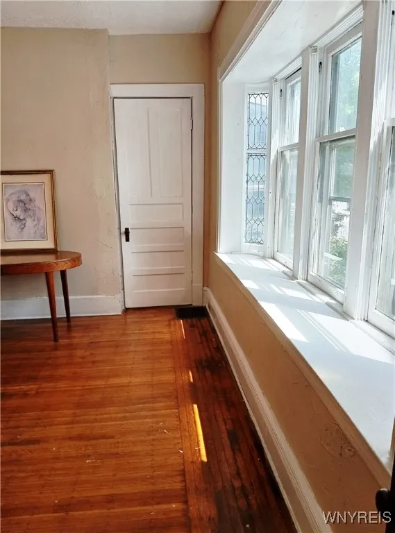 638 West Ferry Circle W, Buffalo, New York 14222, Buffalo, New York 14222, 7 Bedrooms Bedrooms, 17 Rooms Rooms,3 BathroomsBathrooms,Residential,For Sale,638 West Ferry Circle W, Buffalo, New York 14222,0,B1631023