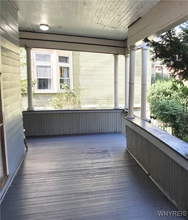 638 West Ferry Circle W, Buffalo, New York 14222, Buffalo, New York 14222, 7 Bedrooms Bedrooms, 17 Rooms Rooms,3 BathroomsBathrooms,Residential,For Sale,638 West Ferry Circle W, Buffalo, New York 14222,0,B1631023
