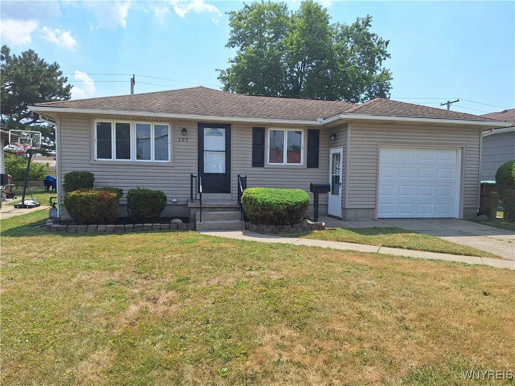 197 Crandon, Cheektowaga, New York 14225, Cheektowaga, New York 14225, 3 Bedrooms Bedrooms, 5 Rooms Rooms,1 BathroomBathrooms,Residential,Closed,197 Crandon, Cheektowaga, New York 14225,0,B1631175