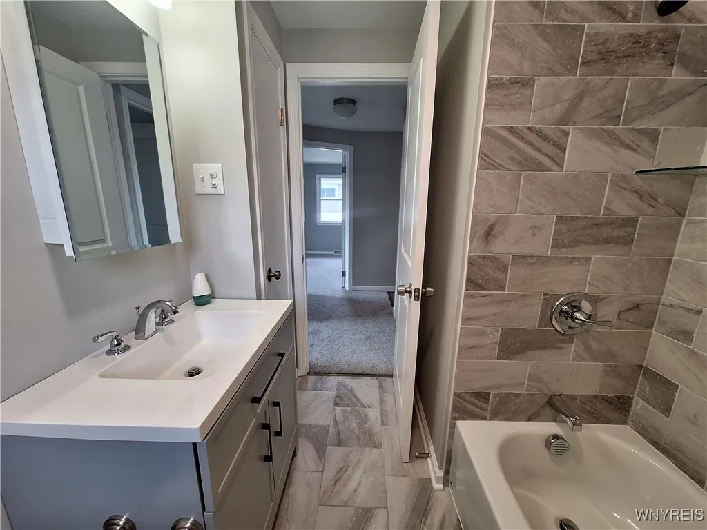 197 Crandon, Cheektowaga, New York 14225, Cheektowaga, New York 14225, 3 Bedrooms Bedrooms, 5 Rooms Rooms,1 BathroomBathrooms,Residential,Closed,197 Crandon, Cheektowaga, New York 14225,0,B1631175