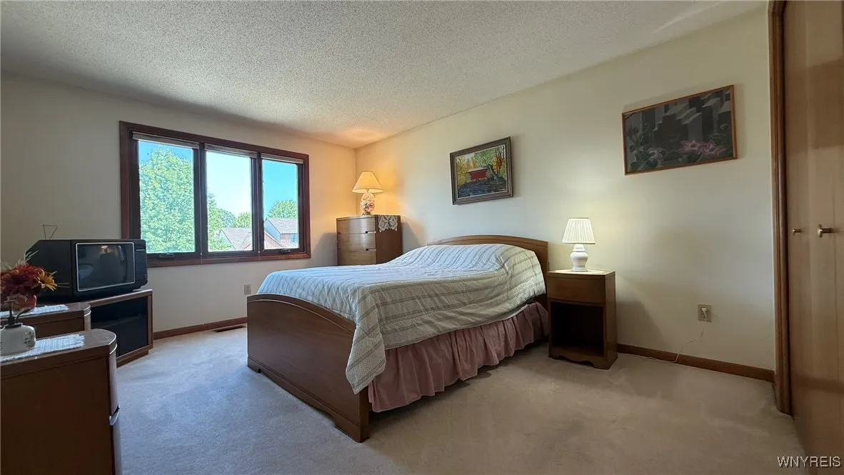 891 Carter Creek Drive, Grand Island, New York 140, Grand Island, New York 14072, 3 Bedrooms Bedrooms, 8 Rooms Rooms,2 BathroomsBathrooms,Residential,For Sale,891 Carter Creek Drive, Grand Island, New York 140,B1630640