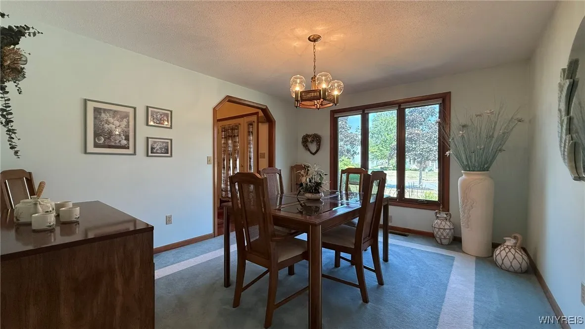 891 Carter Creek Drive, Grand Island, New York 140, Grand Island, New York 14072, 3 Bedrooms Bedrooms, 8 Rooms Rooms,2 BathroomsBathrooms,Residential,For Sale,891 Carter Creek Drive, Grand Island, New York 140,B1630640