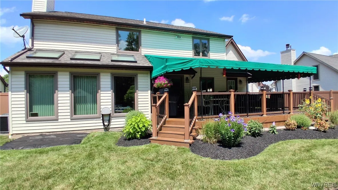 891 Carter Creek Drive, Grand Island, New York 140, Grand Island, New York 14072, 3 Bedrooms Bedrooms, 8 Rooms Rooms,2 BathroomsBathrooms,Residential,For Sale,891 Carter Creek Drive, Grand Island, New York 140,B1630640