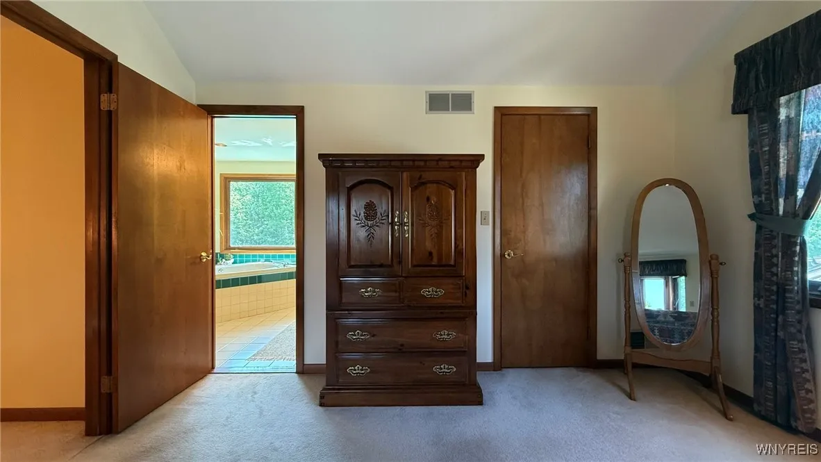 891 Carter Creek Drive, Grand Island, New York 140, Grand Island, New York 14072, 3 Bedrooms Bedrooms, 8 Rooms Rooms,2 BathroomsBathrooms,Residential,For Sale,891 Carter Creek Drive, Grand Island, New York 140,B1630640