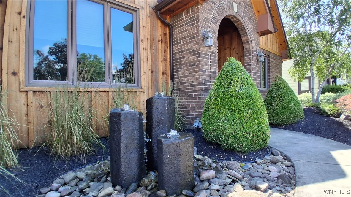 891 Carter Creek Drive, Grand Island, New York 140, Grand Island, New York 14072, 3 Bedrooms Bedrooms, 8 Rooms Rooms,2 BathroomsBathrooms,Residential,For Sale,891 Carter Creek Drive, Grand Island, New York 140,B1630640