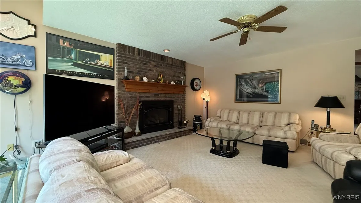 891 Carter Creek Drive, Grand Island, New York 140, Grand Island, New York 14072, 3 Bedrooms Bedrooms, 8 Rooms Rooms,2 BathroomsBathrooms,Residential,For Sale,891 Carter Creek Drive, Grand Island, New York 140,B1630640