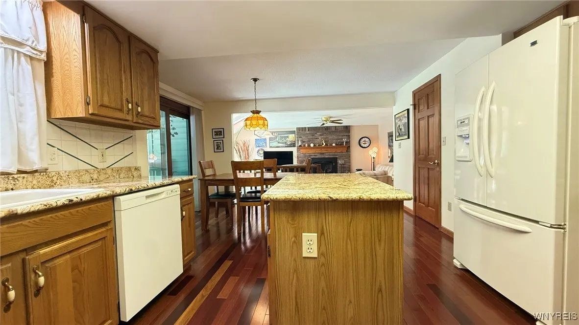 891 Carter Creek Drive, Grand Island, New York 140, Grand Island, New York 14072, 3 Bedrooms Bedrooms, 8 Rooms Rooms,2 BathroomsBathrooms,Residential,For Sale,891 Carter Creek Drive, Grand Island, New York 140,B1630640