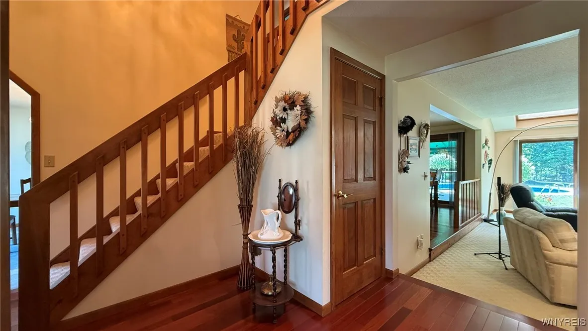 891 Carter Creek Drive, Grand Island, New York 140, Grand Island, New York 14072, 3 Bedrooms Bedrooms, 8 Rooms Rooms,2 BathroomsBathrooms,Residential,For Sale,891 Carter Creek Drive, Grand Island, New York 140,B1630640