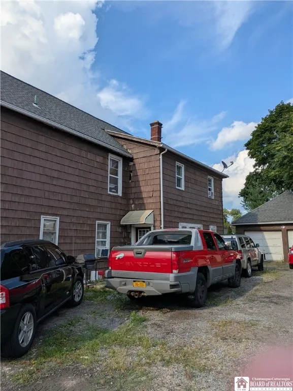 415 Oliver Street, North Tonawanda, New York 14120, North Tonawanda, New York 14120, 6 Bedrooms Bedrooms, ,3 BathroomsBathrooms,Residential,For Sale,415 Oliver Street, North Tonawanda, New York 14120,R1628869