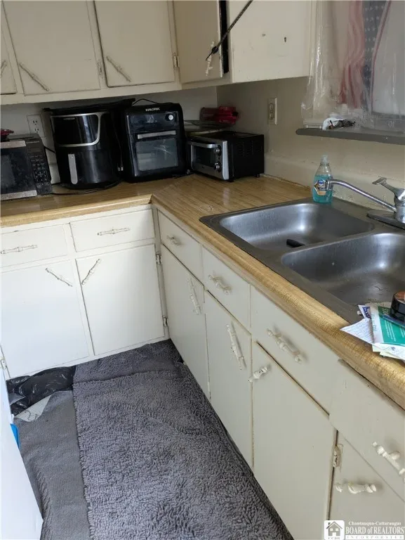 415 Oliver Street, North Tonawanda, New York 14120, North Tonawanda, New York 14120, 6 Bedrooms Bedrooms, ,3 BathroomsBathrooms,Residential,For Sale,415 Oliver Street, North Tonawanda, New York 14120,R1628869