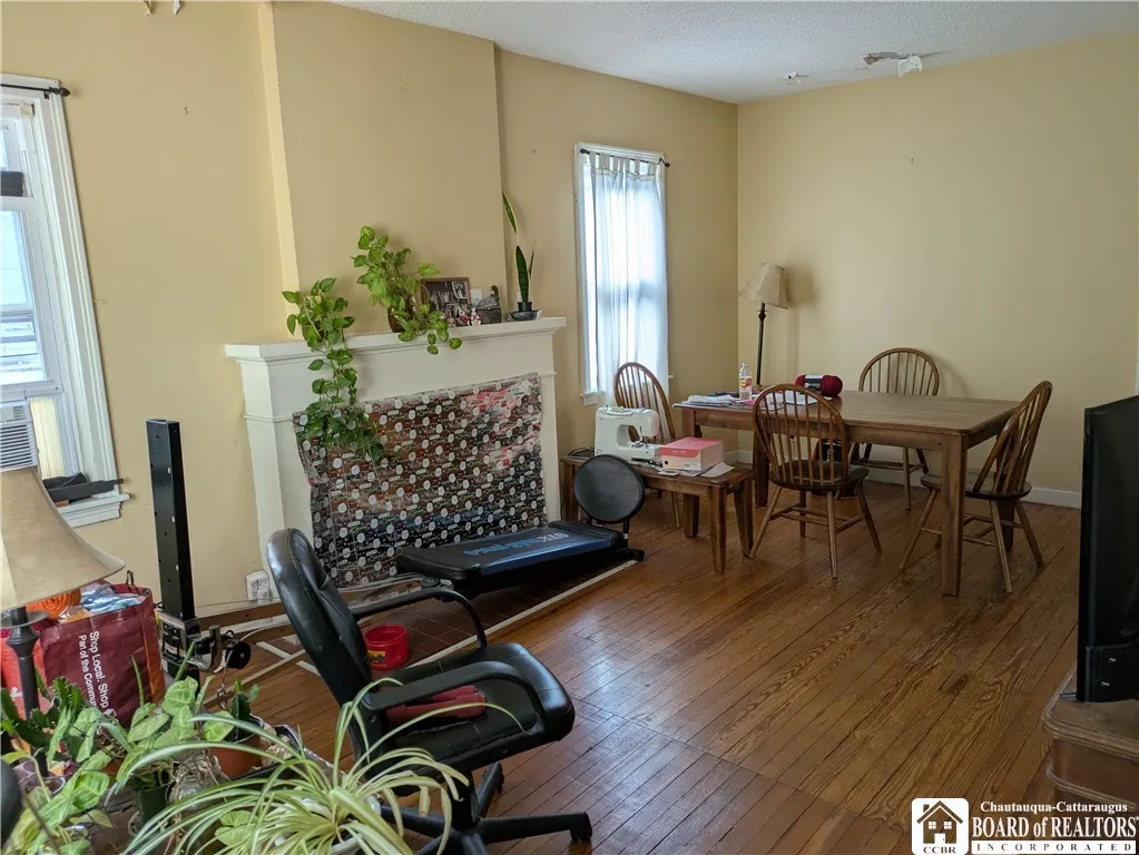 114 Keil Street, North Tonawanda, New York 14120, North Tonawanda, New York 14120, 7 Bedrooms Bedrooms, ,3 BathroomsBathrooms,Residential,For Sale,114 Keil Street, North Tonawanda, New York 14120,R1628871