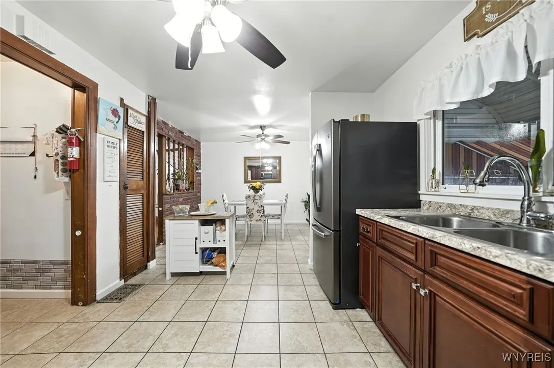 295 Hoyt Street, Buffalo, New York 14213, Buffalo, New York 14213, 4 Bedrooms Bedrooms, 9 Rooms Rooms,1 BathroomBathrooms,Residential,For Sale,295 Hoyt Street, Buffalo, New York 14213,B1631286