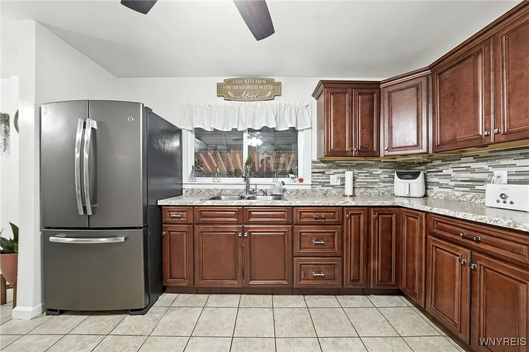 295 Hoyt Street, Buffalo, New York 14213, Buffalo, New York 14213, 4 Bedrooms Bedrooms, 9 Rooms Rooms,1 BathroomBathrooms,Residential,For Sale,295 Hoyt Street, Buffalo, New York 14213,B1631286