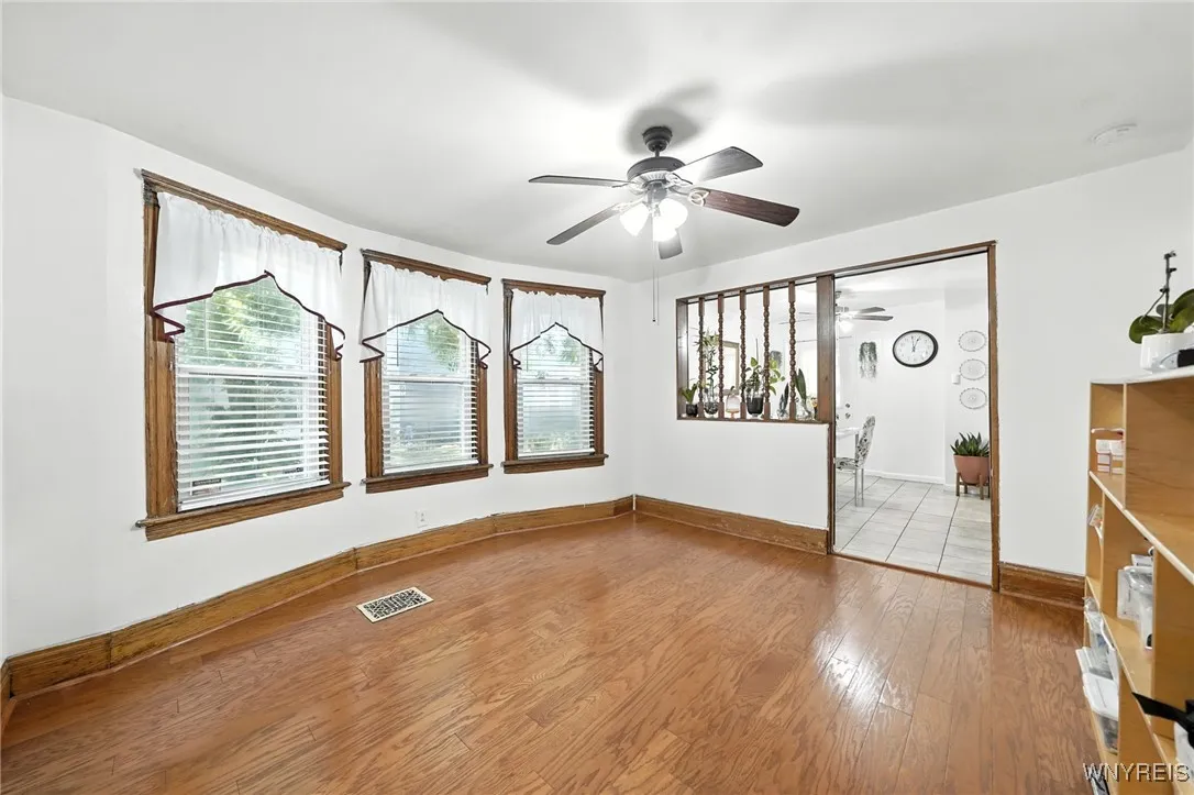 295 Hoyt Street, Buffalo, New York 14213, Buffalo, New York 14213, 4 Bedrooms Bedrooms, 9 Rooms Rooms,1 BathroomBathrooms,Residential,For Sale,295 Hoyt Street, Buffalo, New York 14213,B1631286