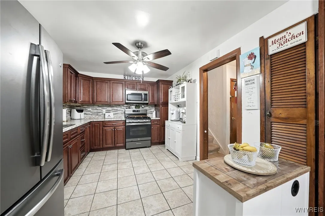 295 Hoyt Street, Buffalo, New York 14213, Buffalo, New York 14213, 4 Bedrooms Bedrooms, 9 Rooms Rooms,1 BathroomBathrooms,Residential,For Sale,295 Hoyt Street, Buffalo, New York 14213,B1631286