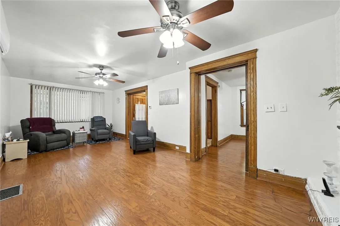 295 Hoyt Street, Buffalo, New York 14213, Buffalo, New York 14213, 4 Bedrooms Bedrooms, 9 Rooms Rooms,1 BathroomBathrooms,Residential,For Sale,295 Hoyt Street, Buffalo, New York 14213,B1631286