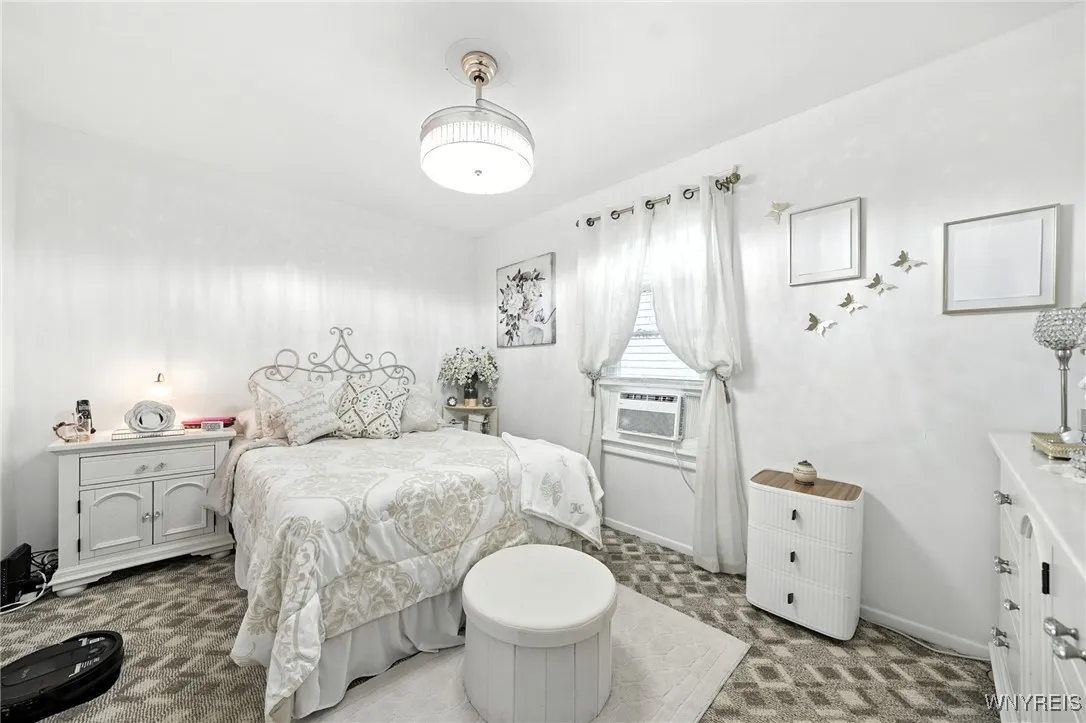 295 Hoyt Street, Buffalo, New York 14213, Buffalo, New York 14213, 4 Bedrooms Bedrooms, 9 Rooms Rooms,1 BathroomBathrooms,Residential,For Sale,295 Hoyt Street, Buffalo, New York 14213,B1631286