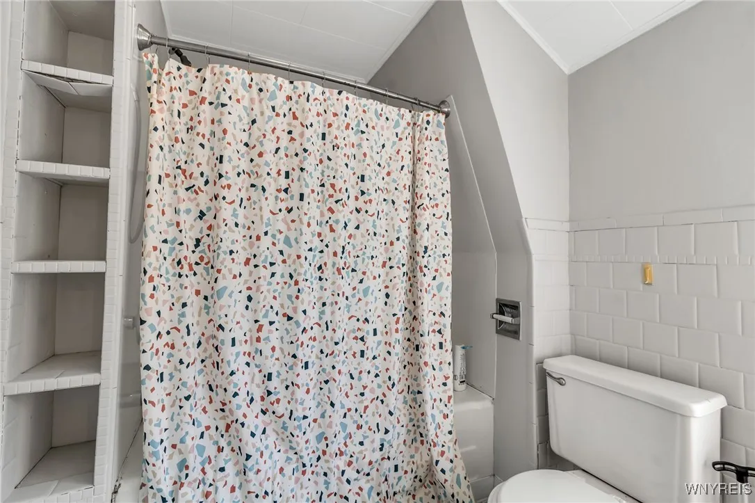 8 Maple Street, Shelby, New York 14103, Shelby, New York 14103, 3 Bedrooms Bedrooms, 7 Rooms Rooms,1 BathroomBathrooms,Residential,For Sale,8 Maple Street, Shelby, New York 14103,0,B1629690