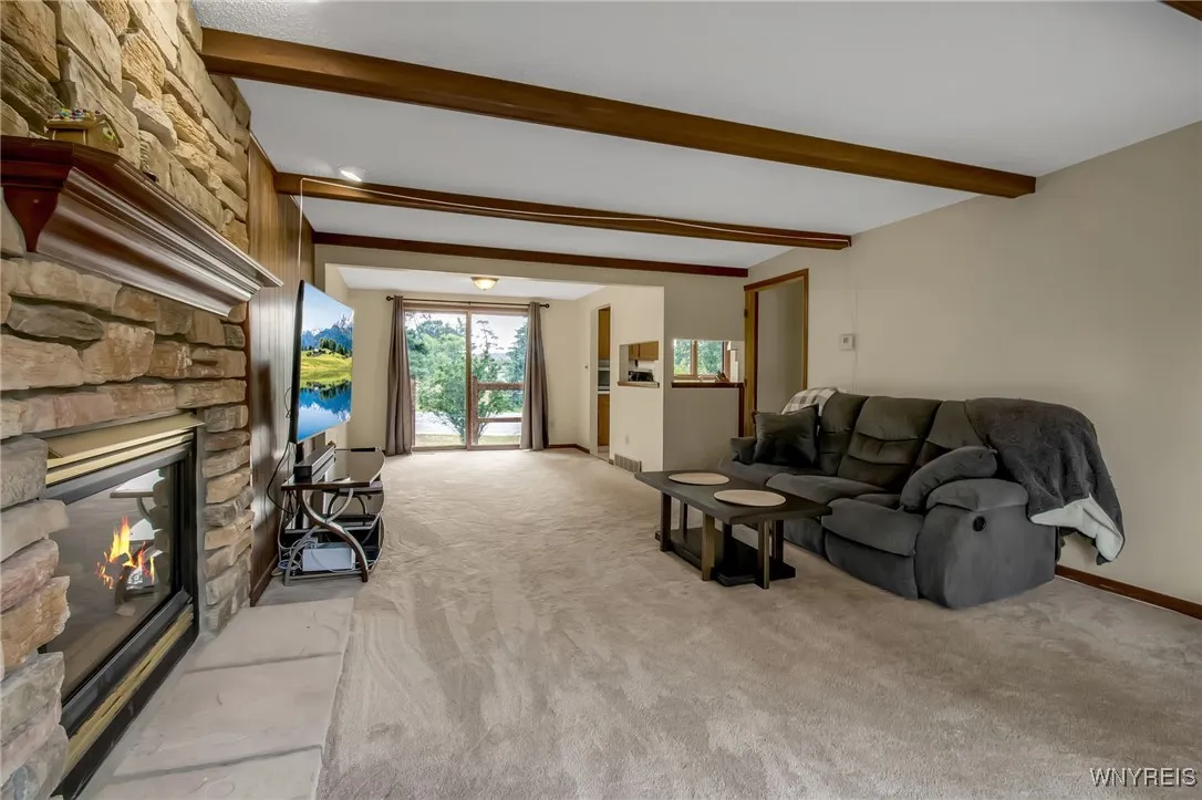 70 Little Robin Road, Amherst, New York 14228, Amherst, New York 14228, 3 Bedrooms Bedrooms, 7 Rooms Rooms,2 BathroomsBathrooms,Residential,For Sale,70 Little Robin Road, Amherst, New York 14228,B1628179