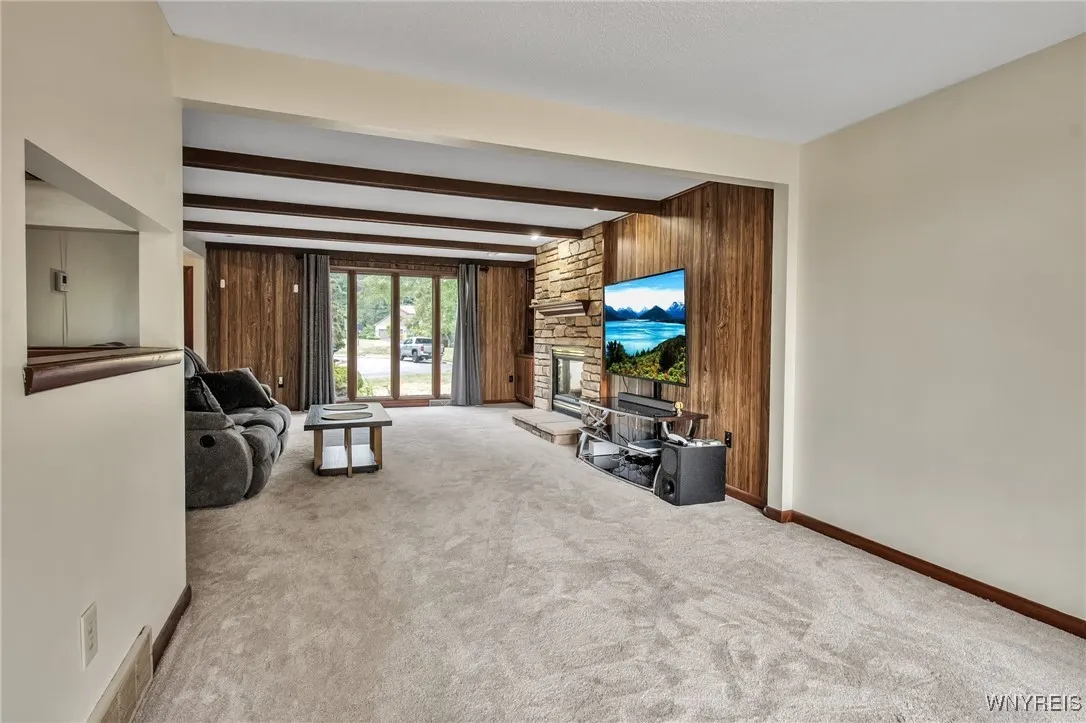 70 Little Robin Road, Amherst, New York 14228, Amherst, New York 14228, 3 Bedrooms Bedrooms, 7 Rooms Rooms,2 BathroomsBathrooms,Residential,For Sale,70 Little Robin Road, Amherst, New York 14228,B1628179