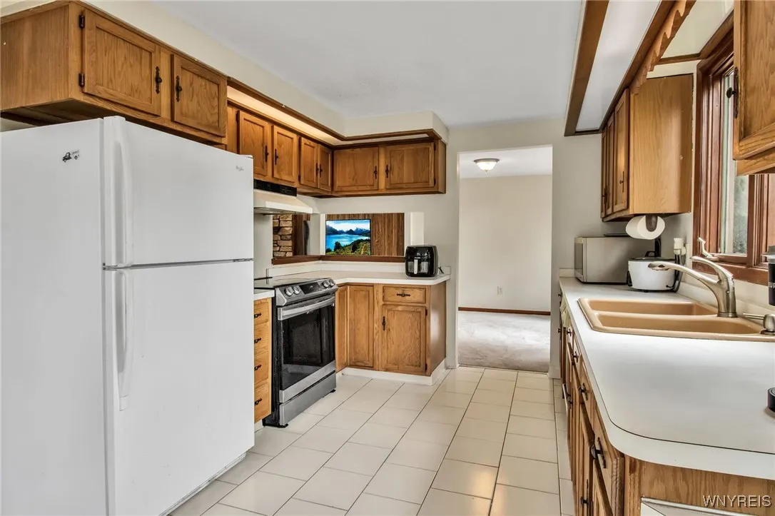 70 Little Robin Road, Amherst, New York 14228, Amherst, New York 14228, 3 Bedrooms Bedrooms, 7 Rooms Rooms,2 BathroomsBathrooms,Residential,For Sale,70 Little Robin Road, Amherst, New York 14228,B1628179