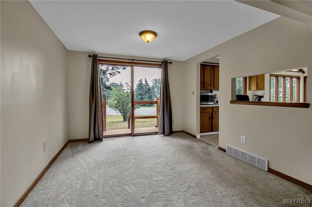 70 Little Robin Road, Amherst, New York 14228, Amherst, New York 14228, 3 Bedrooms Bedrooms, 7 Rooms Rooms,2 BathroomsBathrooms,Residential,For Sale,70 Little Robin Road, Amherst, New York 14228,B1628179