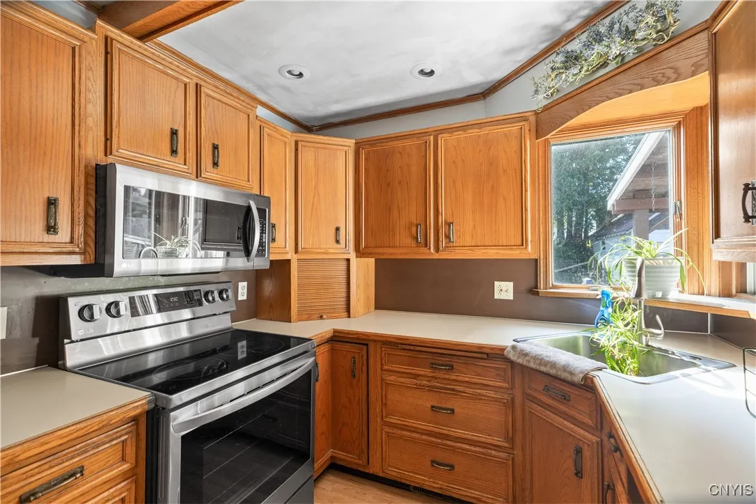 34 Woodside Avenue, Little Falls City, New York 13, Little Falls City, New York 13365, 3 Bedrooms Bedrooms, 6 Rooms Rooms,1 BathroomBathrooms,Residential,Closed,34 Woodside Avenue, Little Falls City, New York 13,0,S1629791