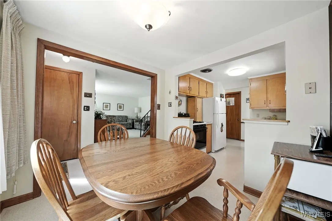 93 Brinton Street, Buffalo, New York 14214, Buffalo, New York 14214, 3 Bedrooms Bedrooms, 6 Rooms Rooms,1 BathroomBathrooms,Residential,For Sale,93 Brinton Street, Buffalo, New York 14214,B1631290