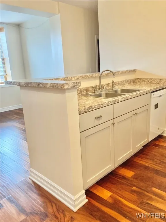 481 Franklin Street 10, Buffalo, New York 14202, Buffalo, New York 14202, 1 Bedroom Bedrooms, 2 Rooms Rooms,1 BathroomBathrooms,Residential Lease,For Rent,481 Franklin Street 10, Buffalo, New York 14202,B1631223