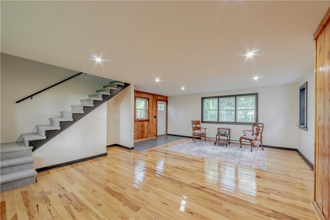 5182 Hunt Hill Road, Groveland, New York 14454, Groveland, New York 14454, 4 Bedrooms Bedrooms, 7 Rooms Rooms,1 BathroomBathrooms,Residential,Closed,5182 Hunt Hill Road, Groveland, New York 14454,0,R1631312