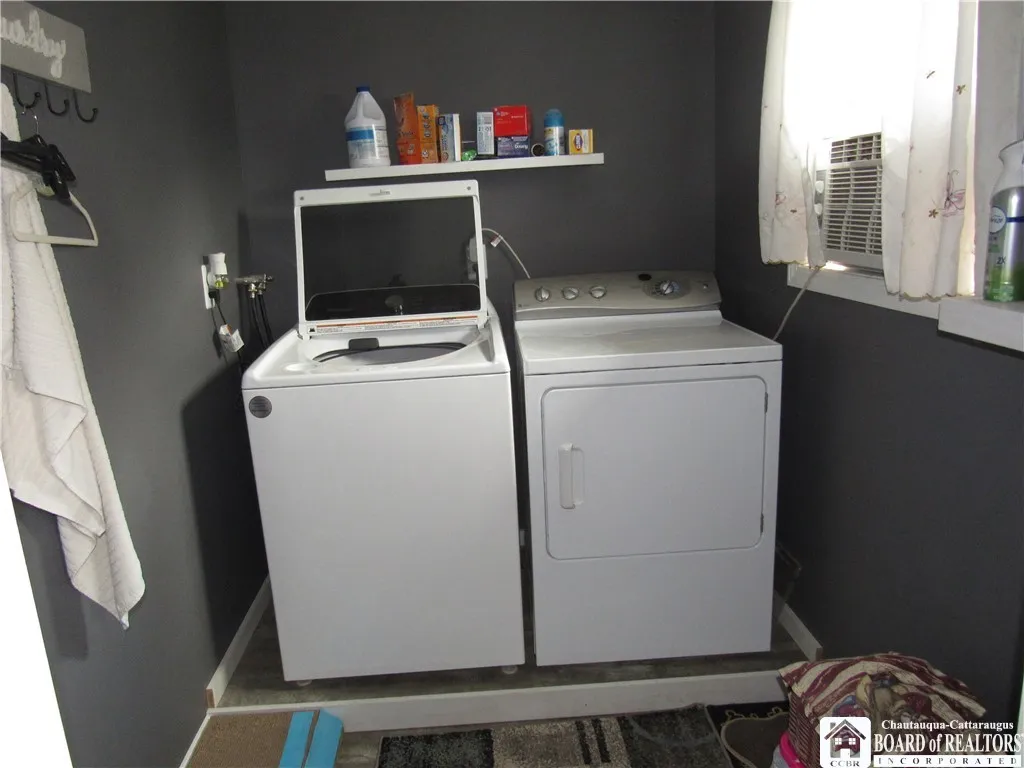 118 East Falconer Street, Ellicott, New York 14733, Ellicott, New York 14733, 3 Bedrooms Bedrooms, 8 Rooms Rooms,1 BathroomBathrooms,Residential,Closed,118 East Falconer Street, Ellicott, New York 14733,0,R1631222