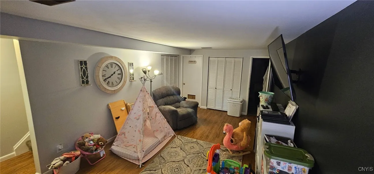 285 Cedar Court, Van Buren, New York 13027, Van Buren, New York 13027, 3 Bedrooms Bedrooms, 7 Rooms Rooms,2 BathroomsBathrooms,Residential,Closed,285 Cedar Court, Van Buren, New York 13027,0,S1631315